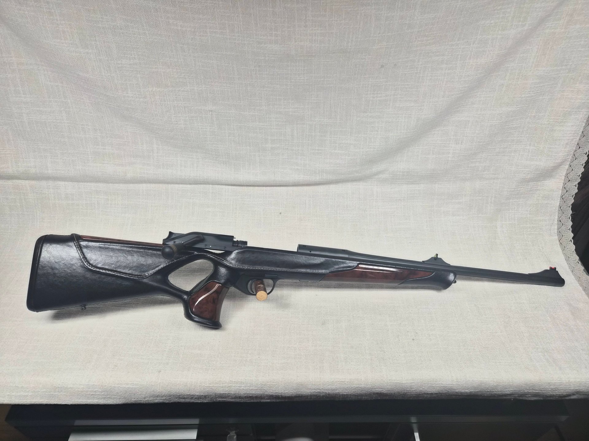Repetierbüchse Blaser R8 Success Sondermodell vollbeledert braun – Bild 3