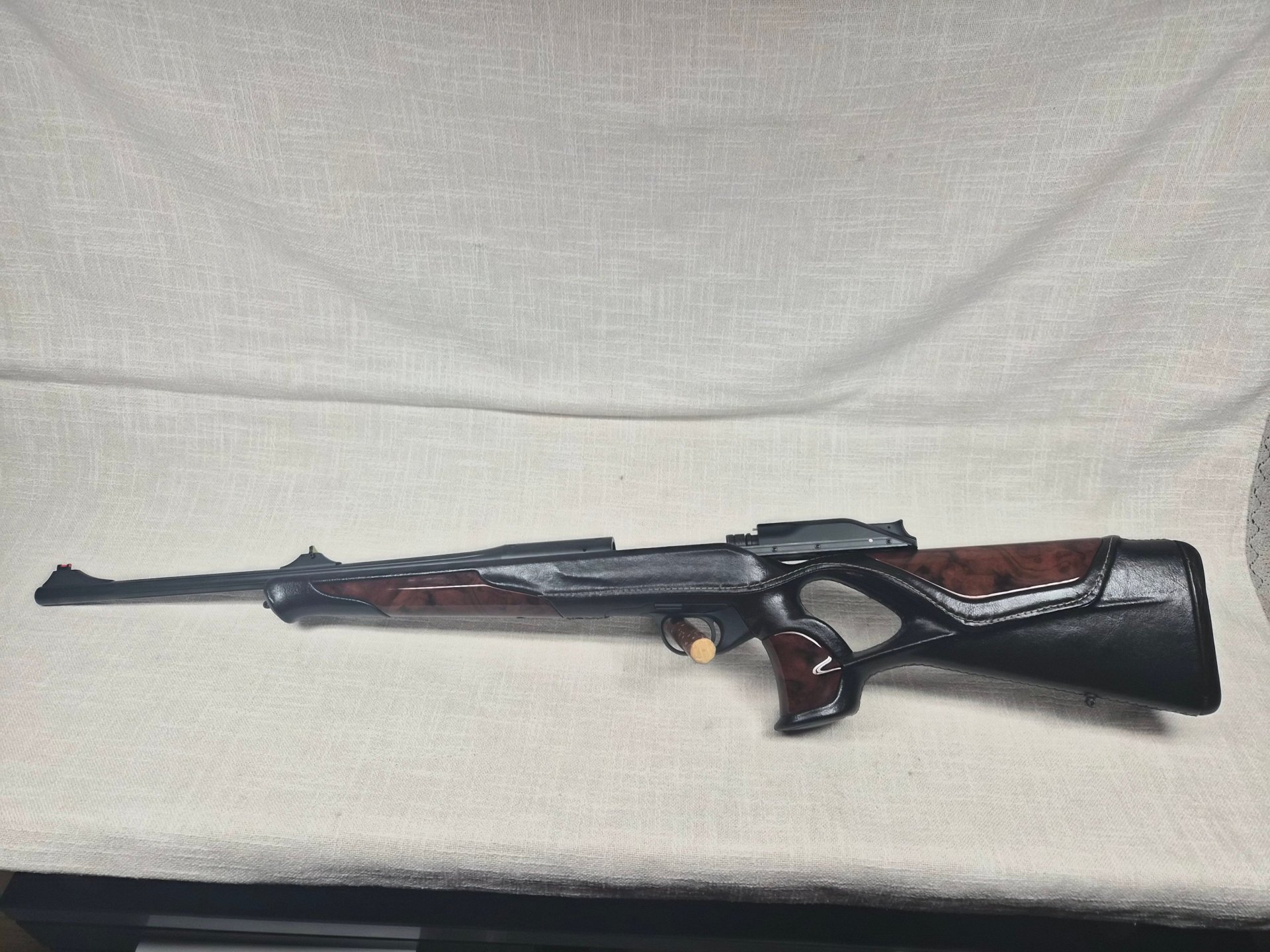 Repetierbüchse Blaser R8 Success Sondermodell vollbeledert braun – Bild 4