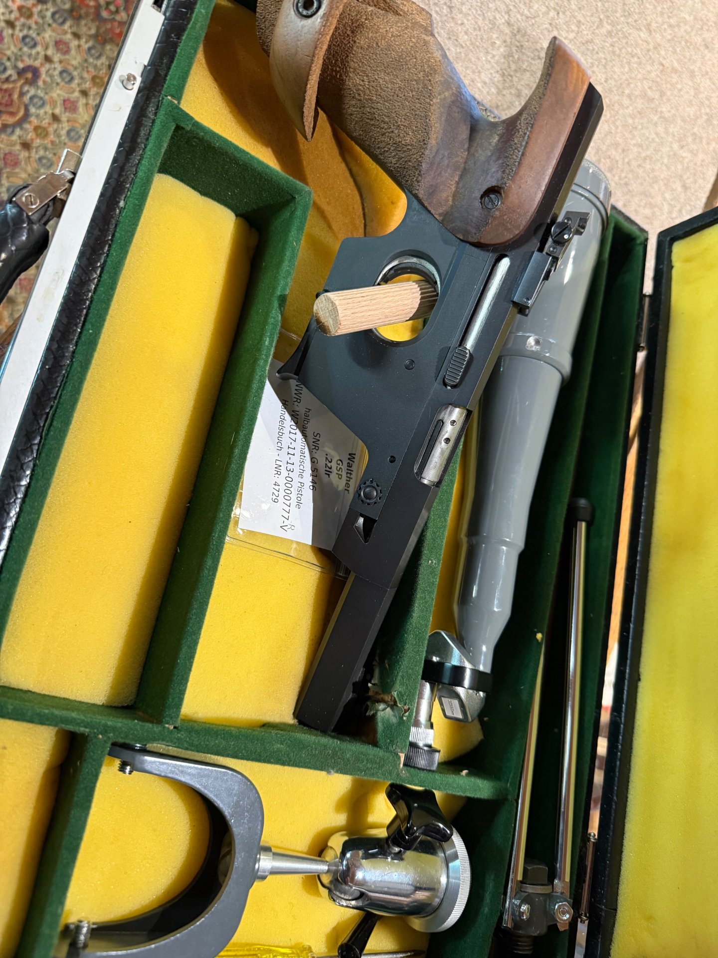 Gebrauchte Walther GSP kal . 22 lr mit Spektiv und Koffer – Bild 2