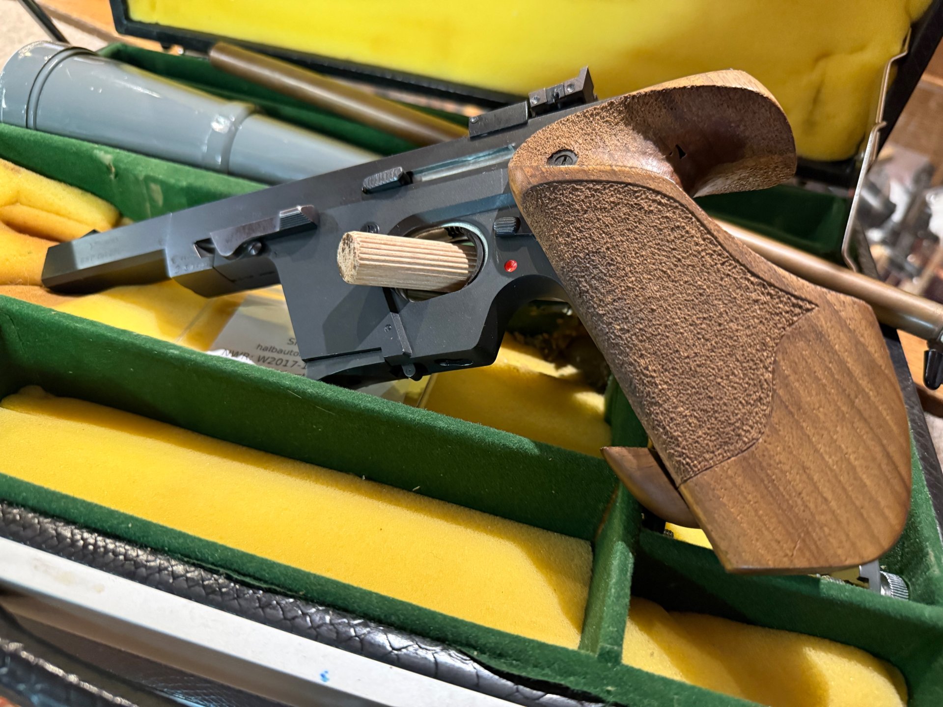 Gebrauchte Walther GSP kal . 22 lr mit Spektiv und Koffer – Bild 4