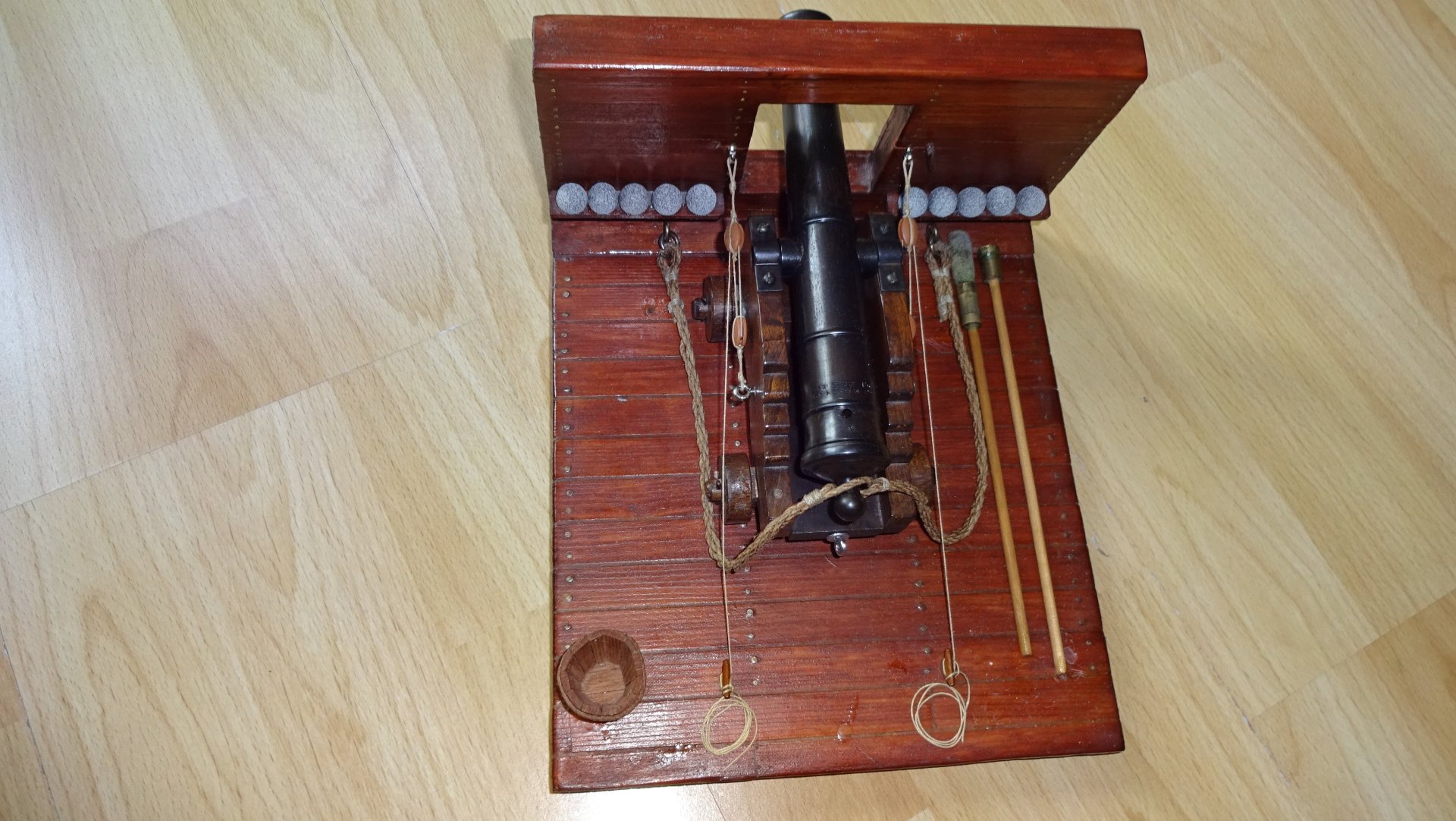 Vorderladerkanone Dikar Kal.45 auf Schiffsdecksausschnitt, Einzellstück ! – Bild 1