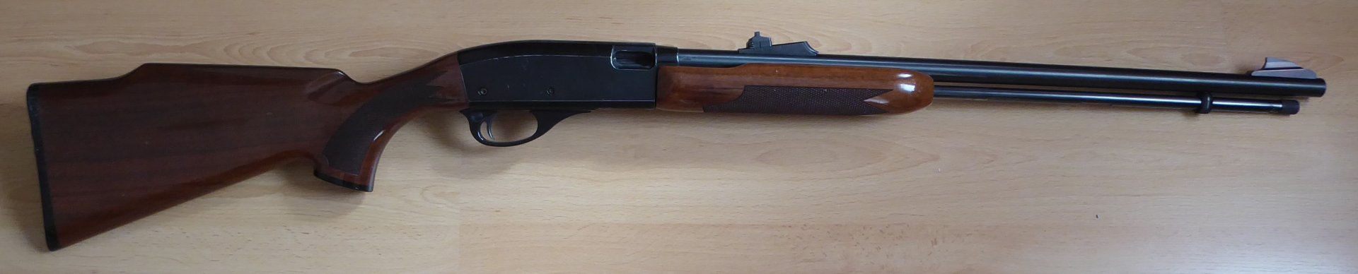 Remington 572 BDL Fieldmaster, .22 lfB – Bild 1