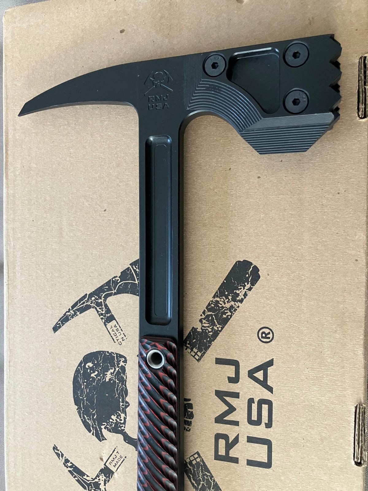 RMJ Tactical Snuggles – Johnny Red / Graphite Black / Red-Black G10 – Bild 3
