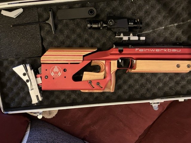 FWB 2602 Super Match .22 l.r. LINKS im Aluschaft (Rot) inkl. Gehmann ZLO Diopter-Optik u. Koffer – Bild 3