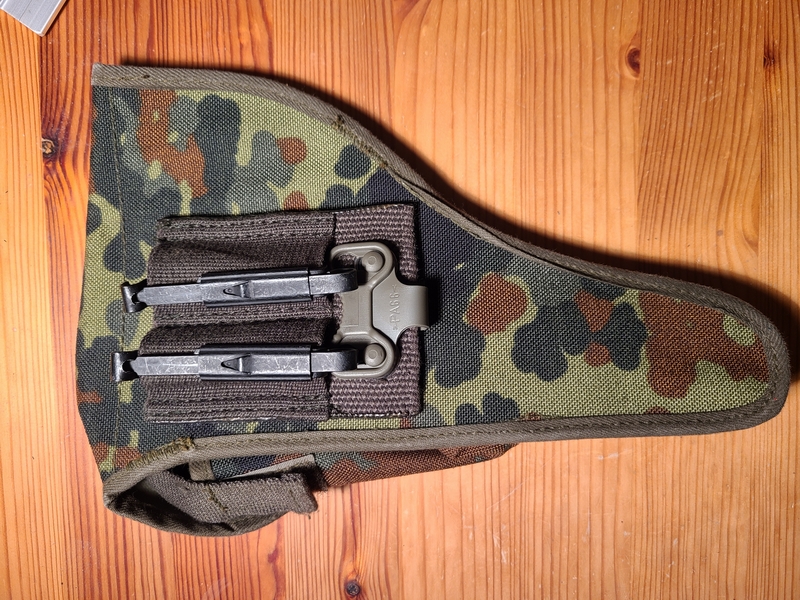 BW Pistolentasche /Koppeltasche / Holster für P1 / P38 Textil Flecktarn – Bild 2
