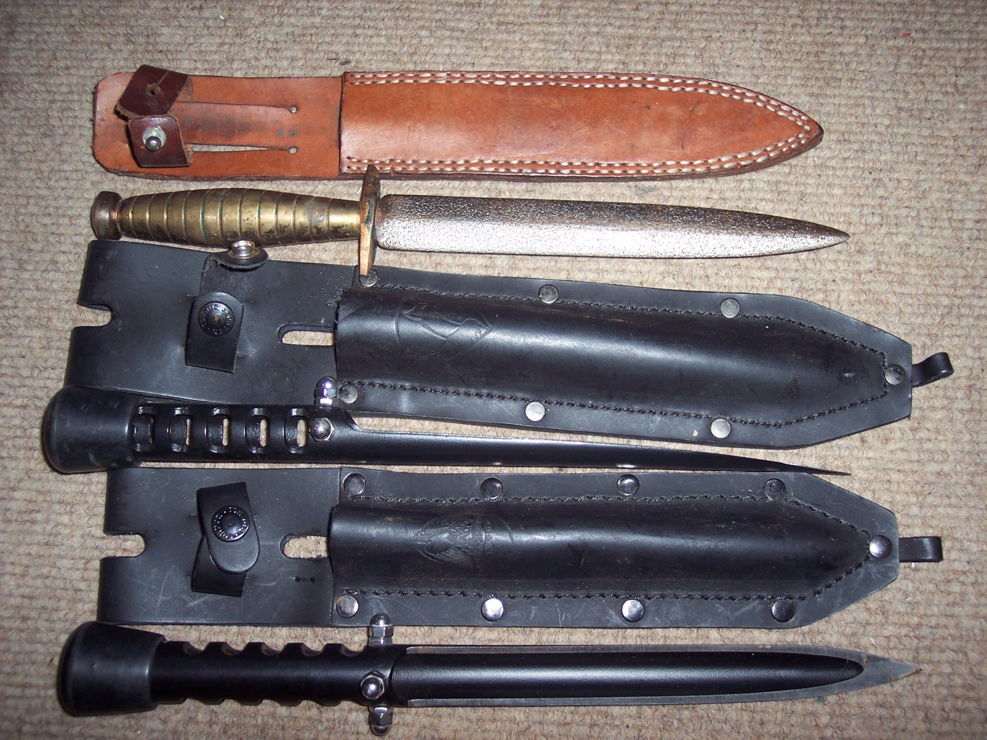 "Rohrdolche" CONDOR Tauchermesser Messing Konvolut Sammlung Jagdmesser Bowie unbekannt Dachbodenfund – Bild 1