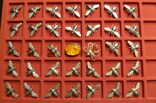 Greifenkunst DLV 32 Bienen 835 Silber + 2 Königsbienen und Bernstein Ag 835 DLV – Bild 1
