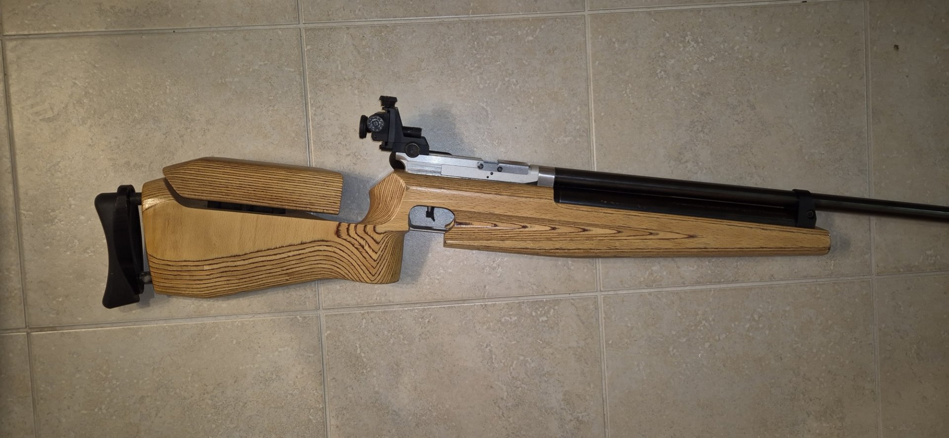 Feinwerkbau 601 Matchluftgewehr, Linksschützen, 4,5 mm – Bild 1