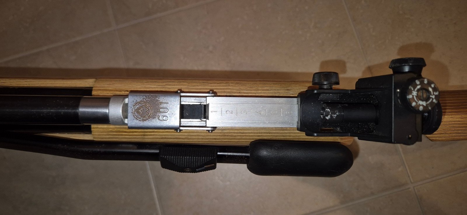 Feinwerkbau 601 Matchluftgewehr, Linksschützen, 4,5 mm – Bild 3