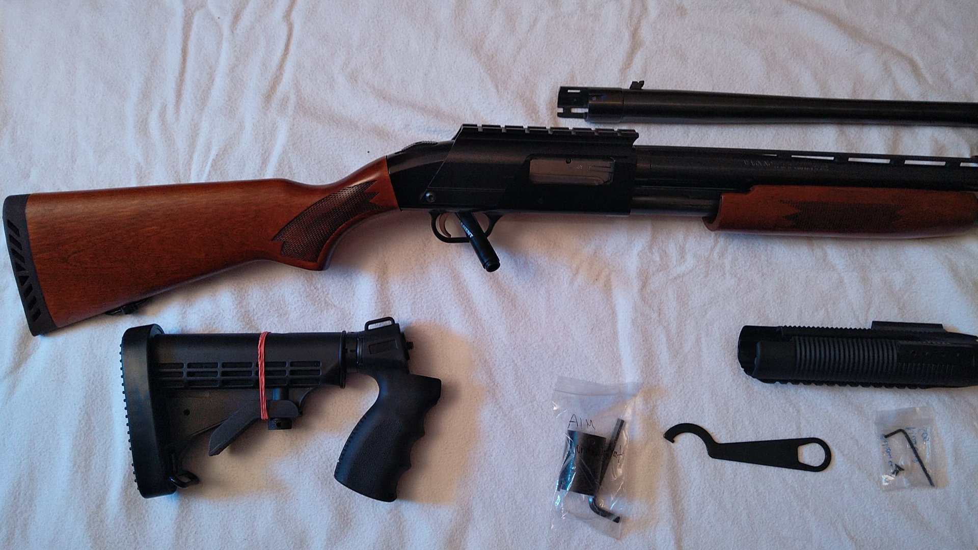 Mossberg Vorderschaftrepetierflinte / Pumpgun – Kal. 12/76 – 2 Läufe & umfangreiches Zubehör – Bild 5
