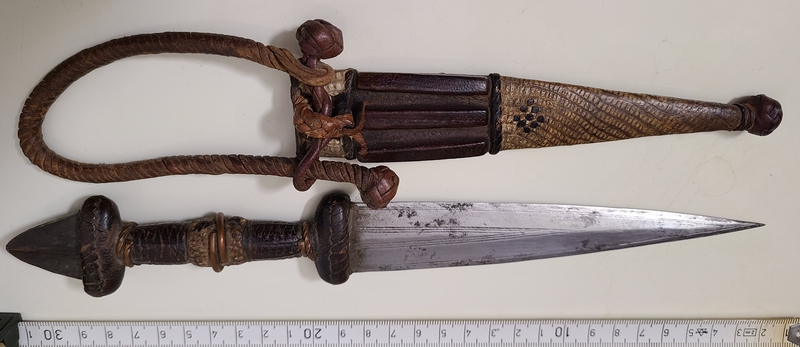 Afrikanischer alter Dolch unbek. Herkunft – Bild 5