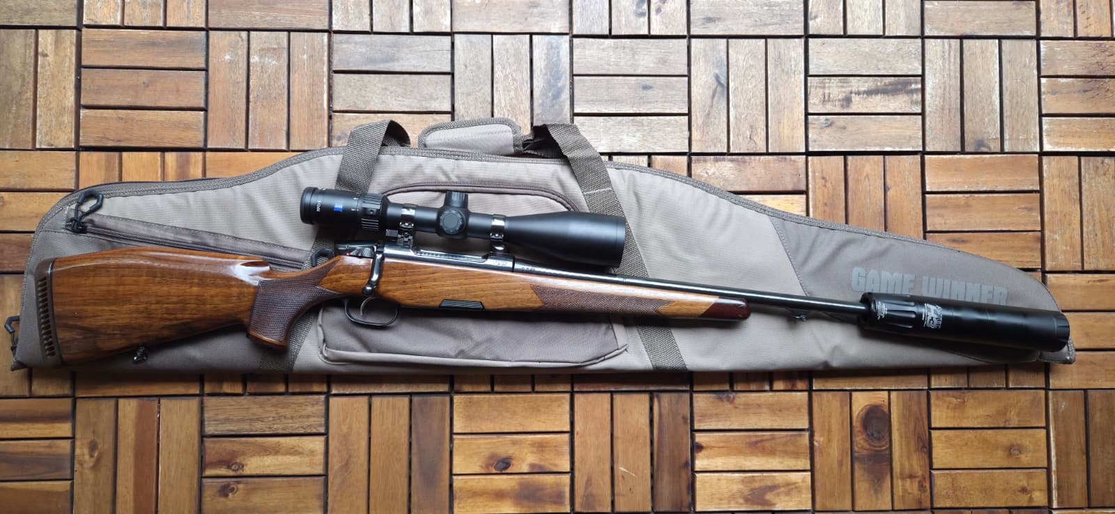 Gebrauchte Steyr Mannlicher Luxus im Kal. .30-06 mit ZEISS Zielfernrohr Conquest V4 3–12x56,A-Tec H3 – Bild 1