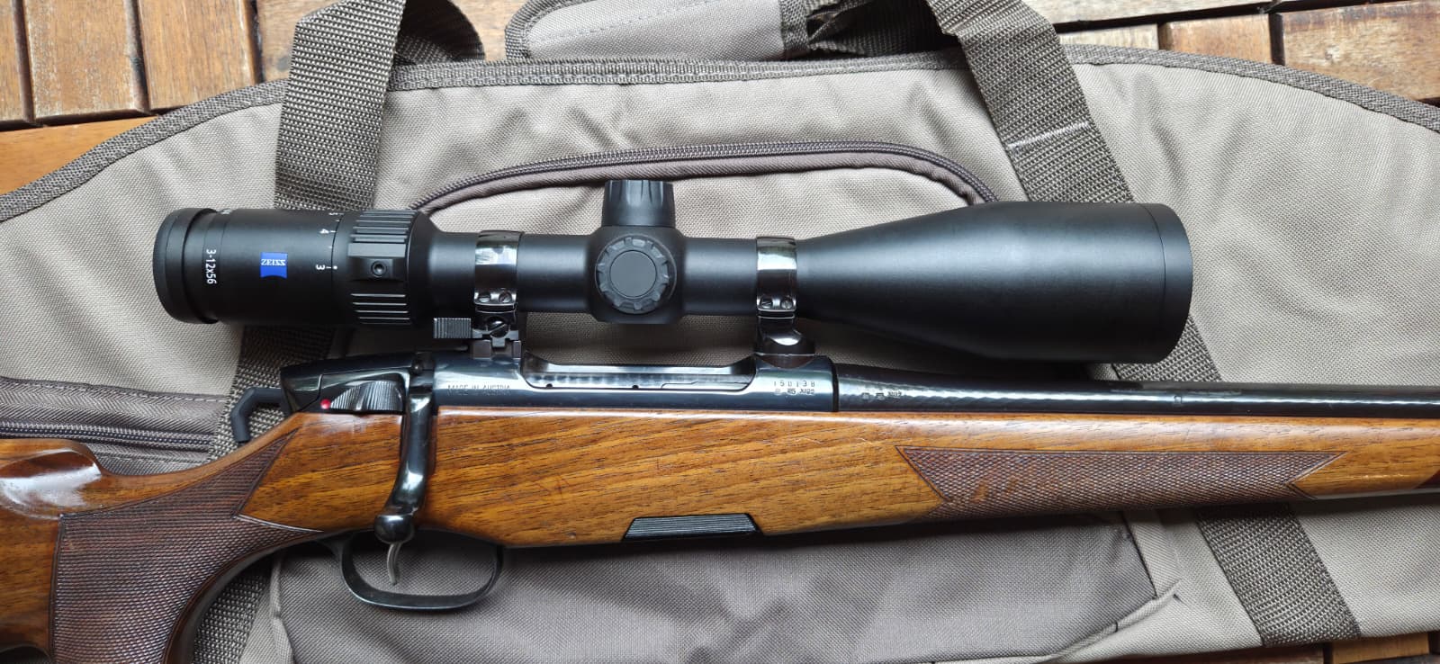 Gebrauchte Steyr Mannlicher Luxus im Kal. .30-06 mit ZEISS Zielfernrohr Conquest V4 3–12x56,A-Tec H3 – Bild 3