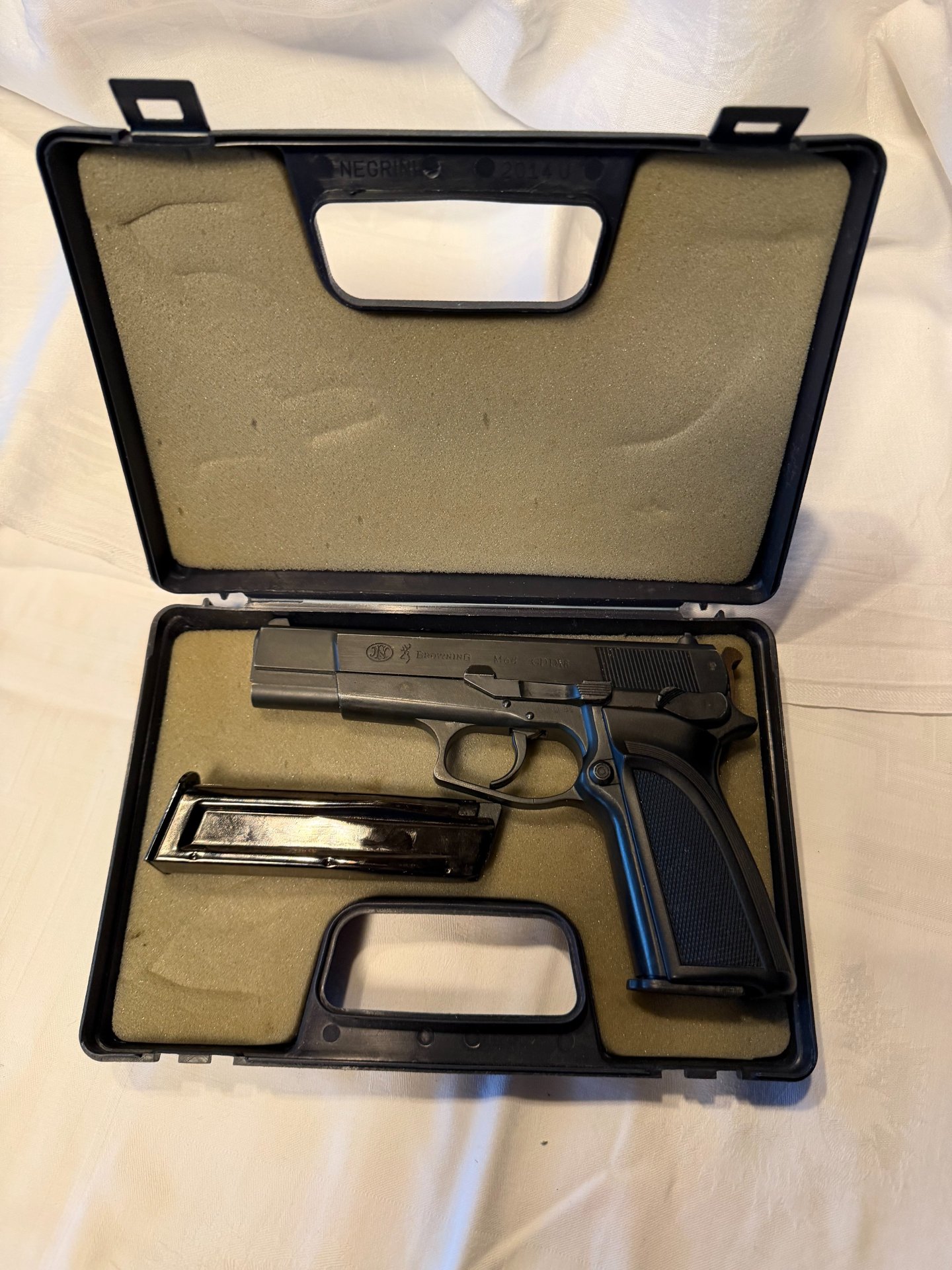 Umarex Browning GPDA8 Schreckschusspistole 8 mm K mit PTB, 2 Magazine, Koffer – Bild 4