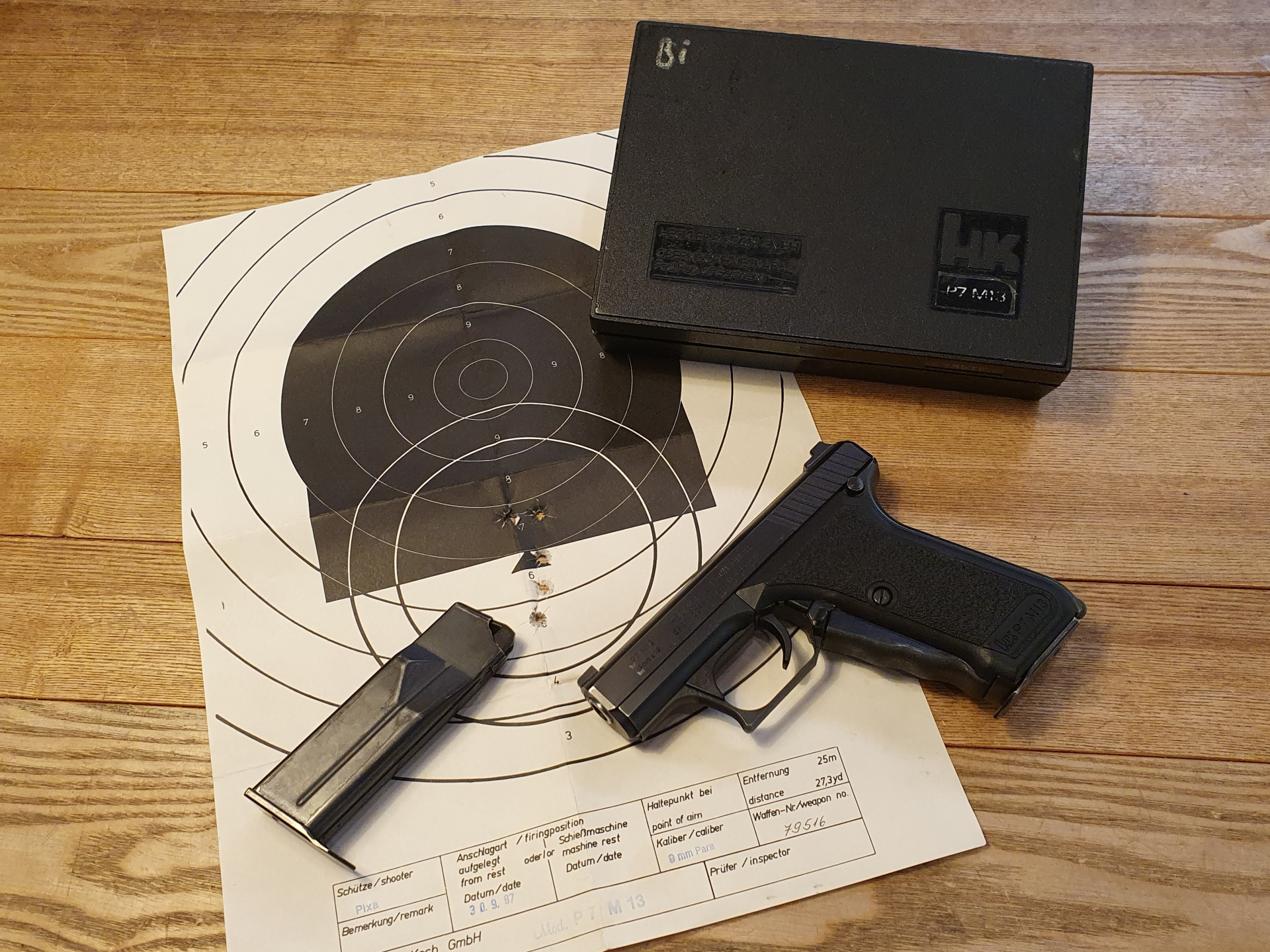 Heckler & Koch P7 M13 – Bild 1