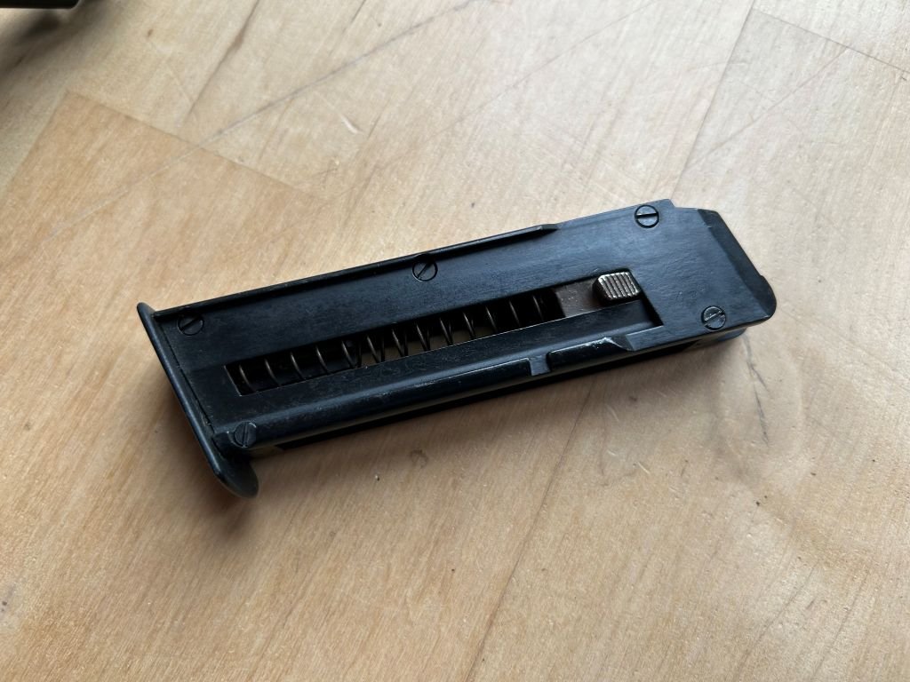 Weihrauch HW94 Schreckschuss Pistole 9mmRK (.380 Knall) PTB 467 inkl. Munition (Pfeffer, CS, Knall) – Bild 7