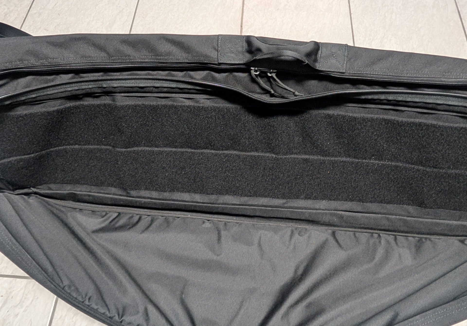Futteral Riflebag ca. 127x36x6 cm gepolstert mir Schulterriemen & Molle – Bild 3