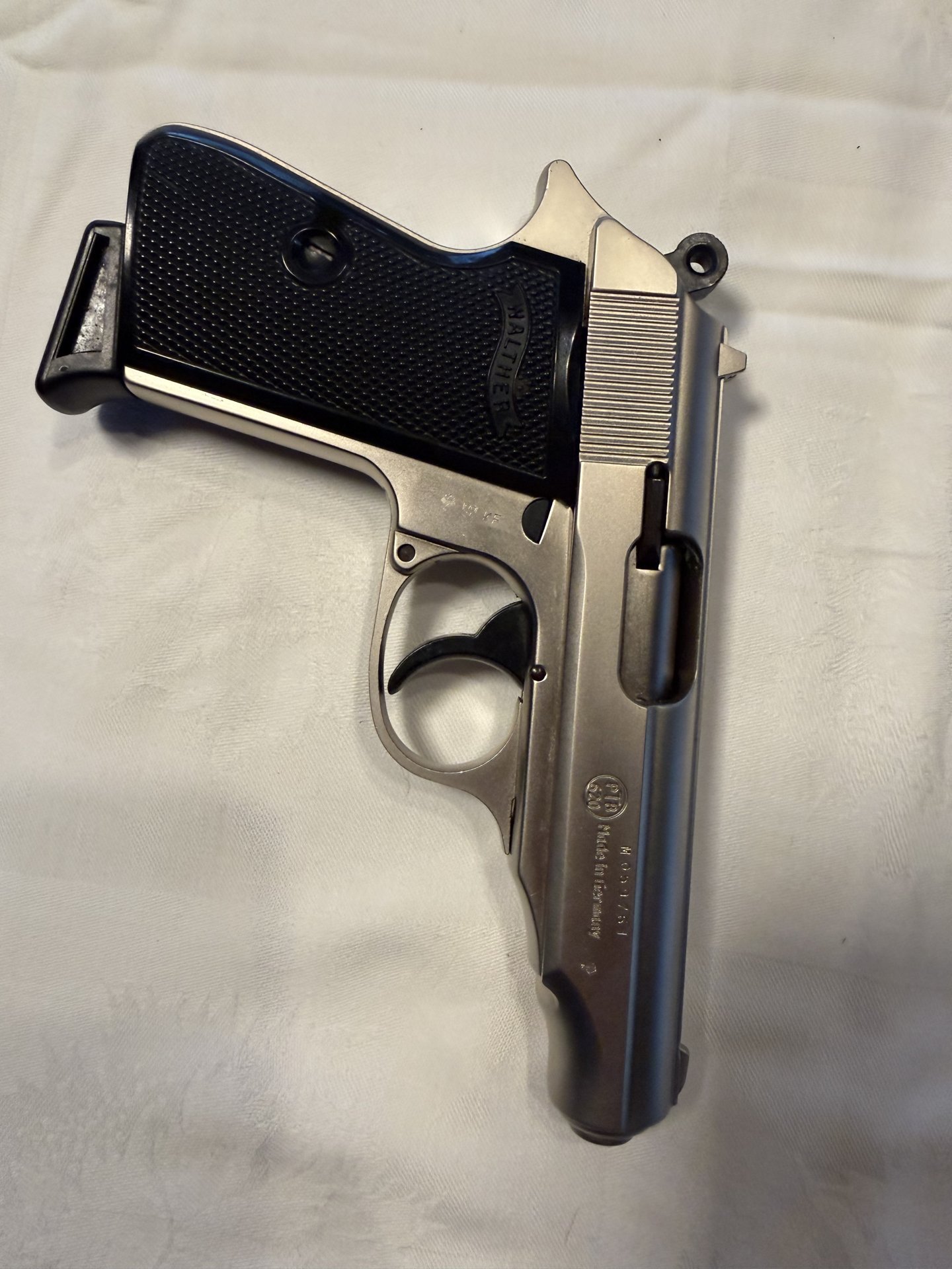 Walther PP Schreckschuss 9 mm P.A.K., nickel, PTB 620, ungeschossen, Bestzustand – Bild 3