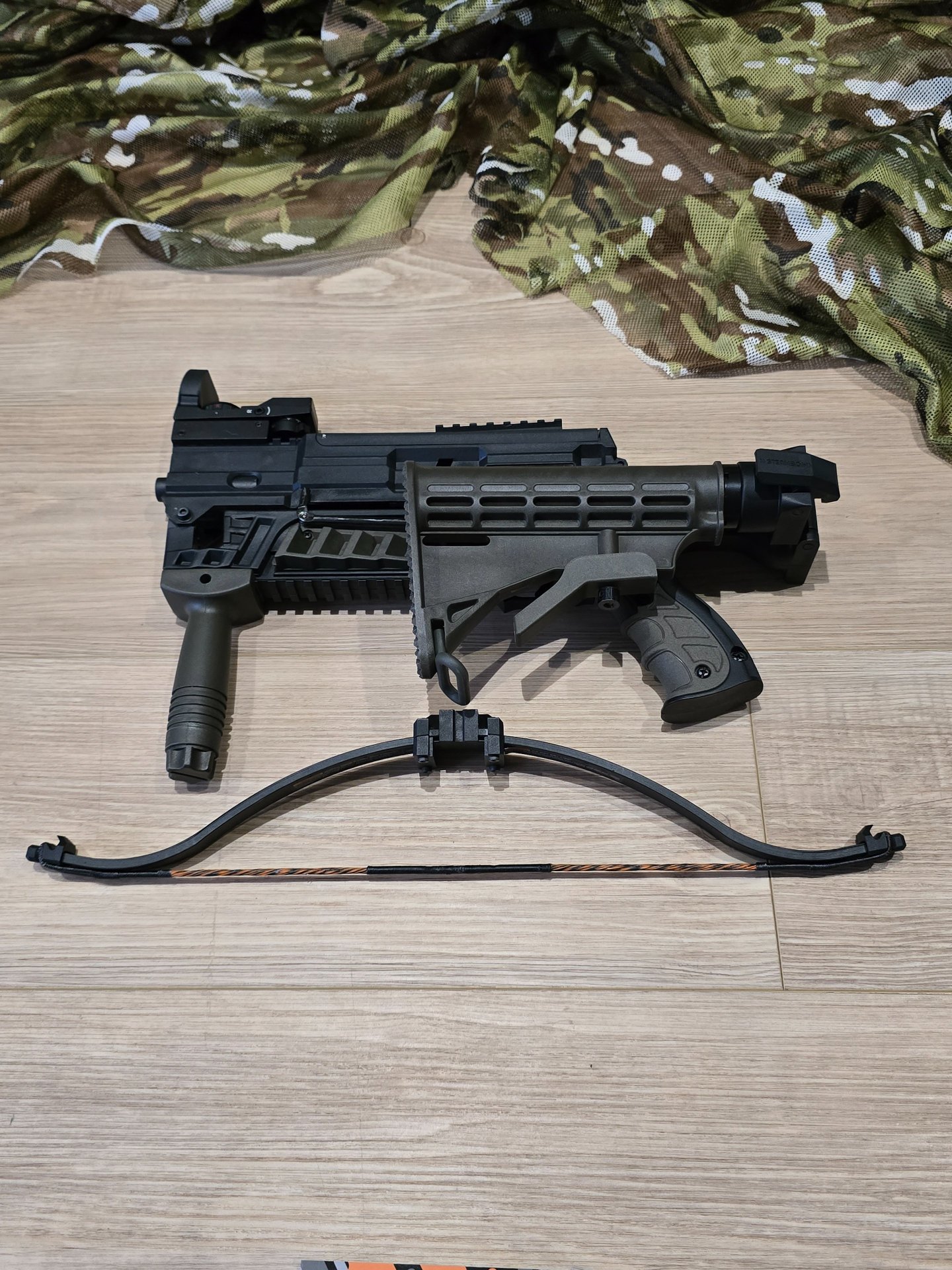 Steambow Stinger II Tactical mit umfangreichem Zubehör – Bild 7