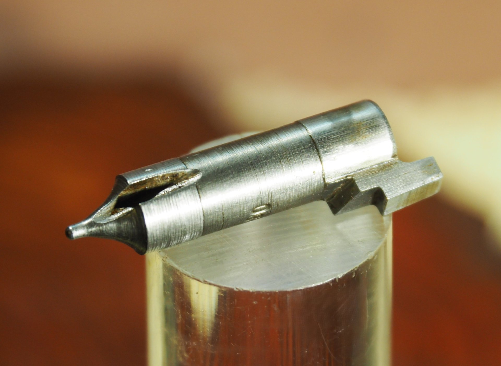 2. Weltkrieg ! Original Schlagbolzen / Zündstift für P08, Luger 08, von 1942 in orig.Zustand ! TOP ! – Bild 4