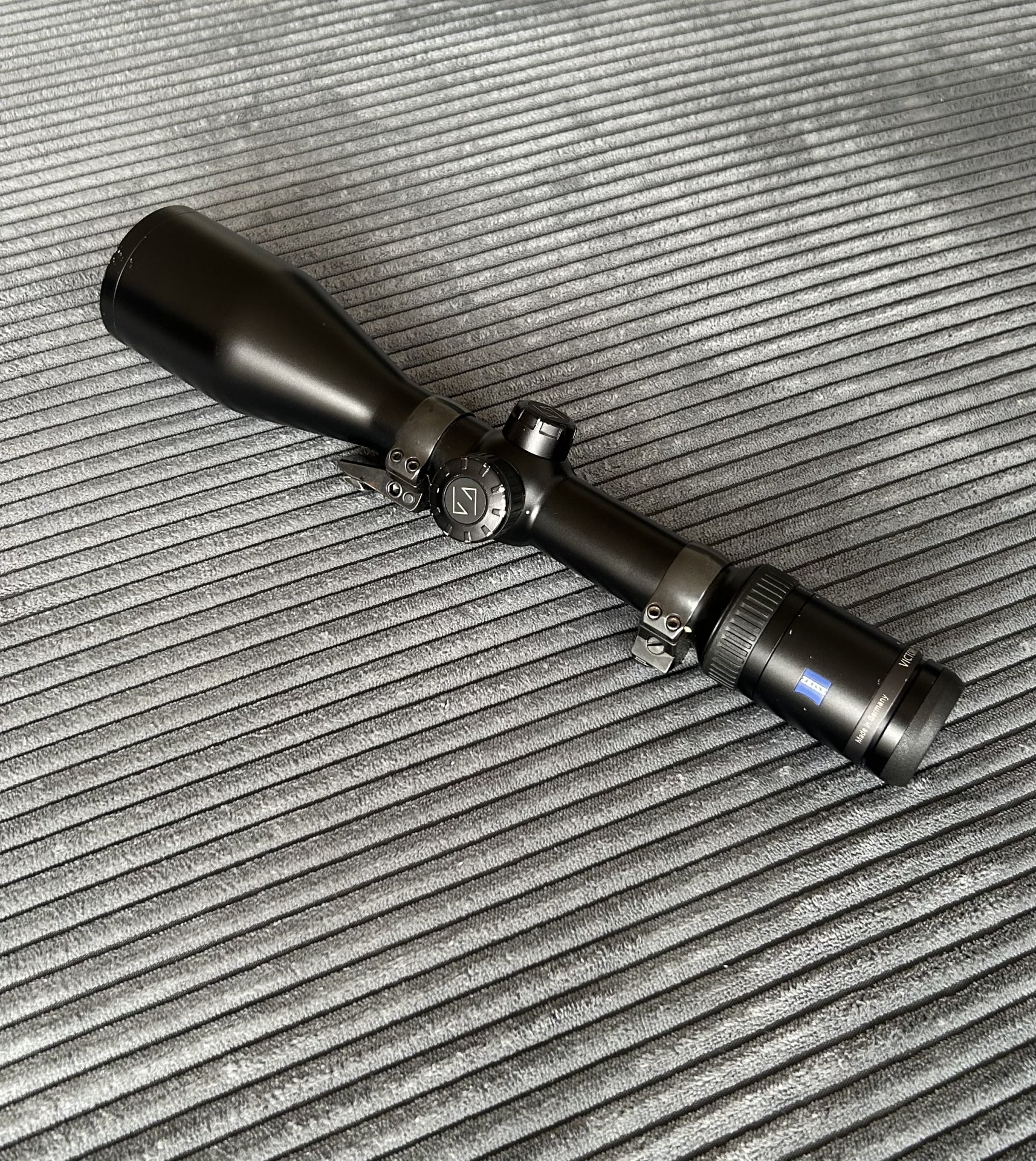 Zeiss Victory HT 3-12x56 – Bild 1