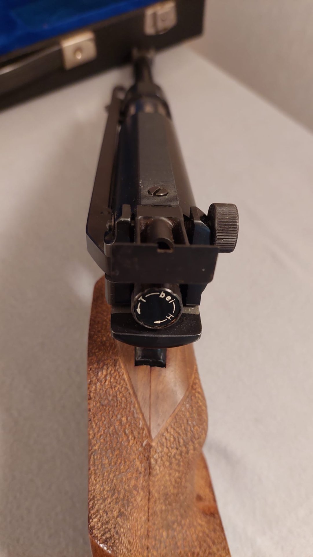 Feinwerkbau Mod.65 ,Cal 4,5/.177 Druckluft-Matchpistole – Bild 4