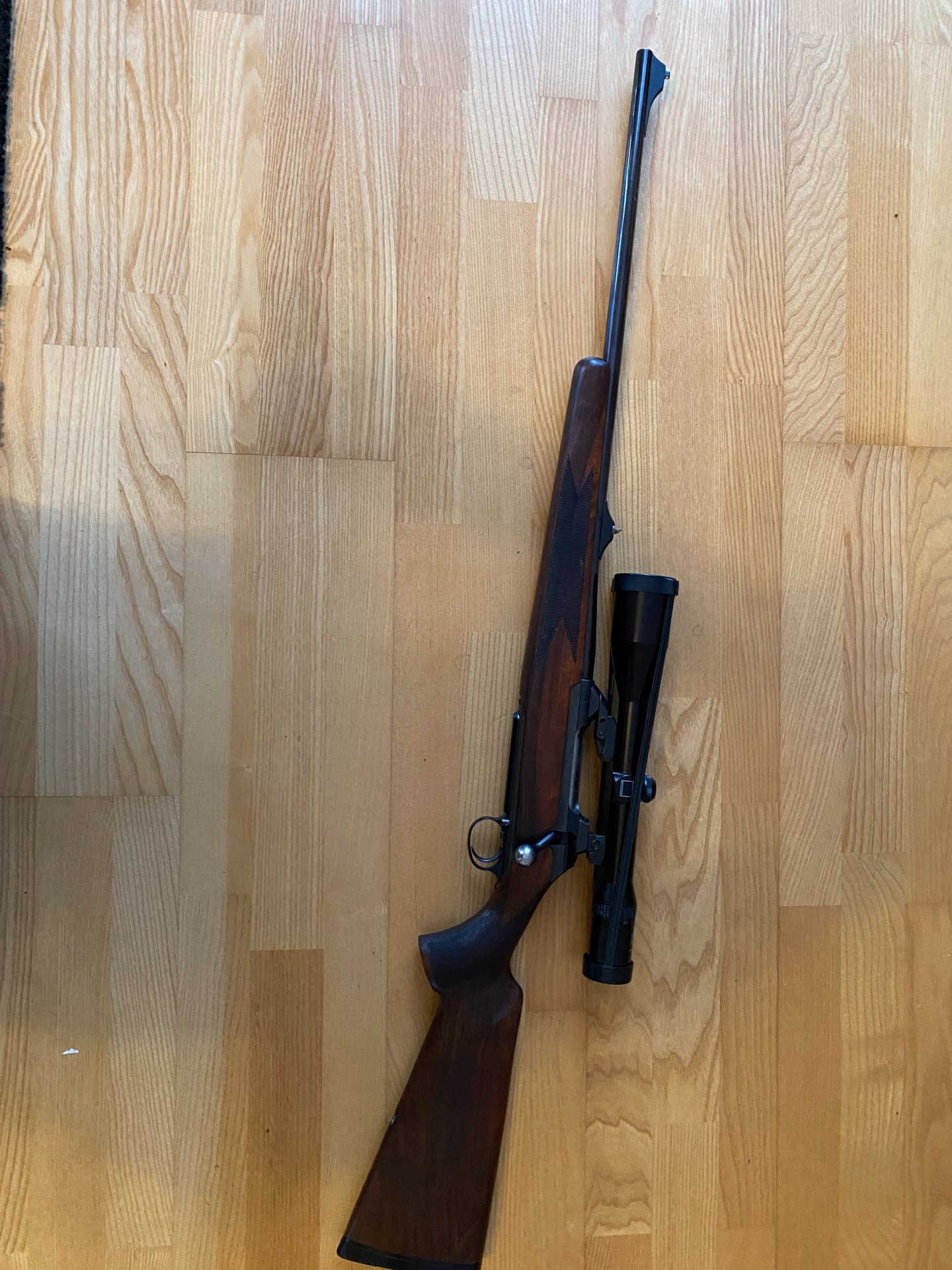 Sauer 200 Links, Kaliber .30-06 mit Zeiss Diavari-ZM 2,5-10x48T* – Bild 1