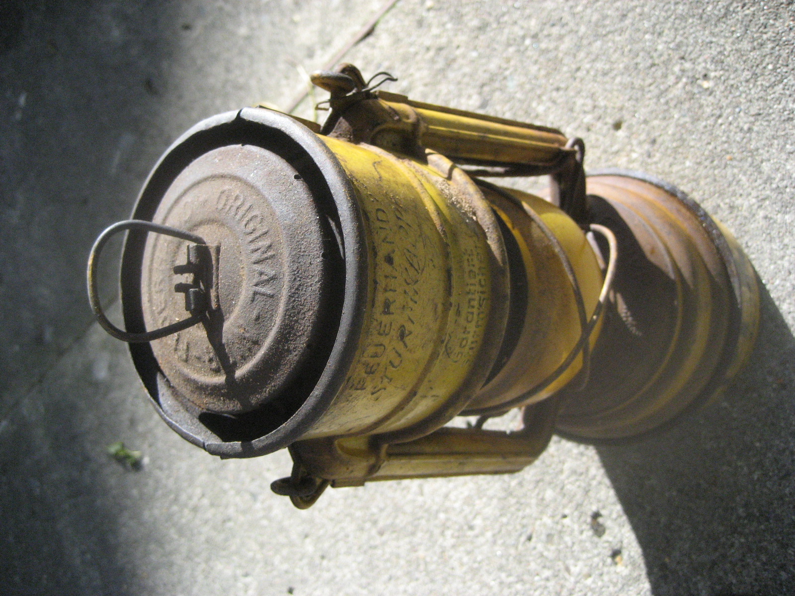 Sturmlaterne, Bunkerleuchte "Feuerhand", unger. Fundzustand – Bild 2
