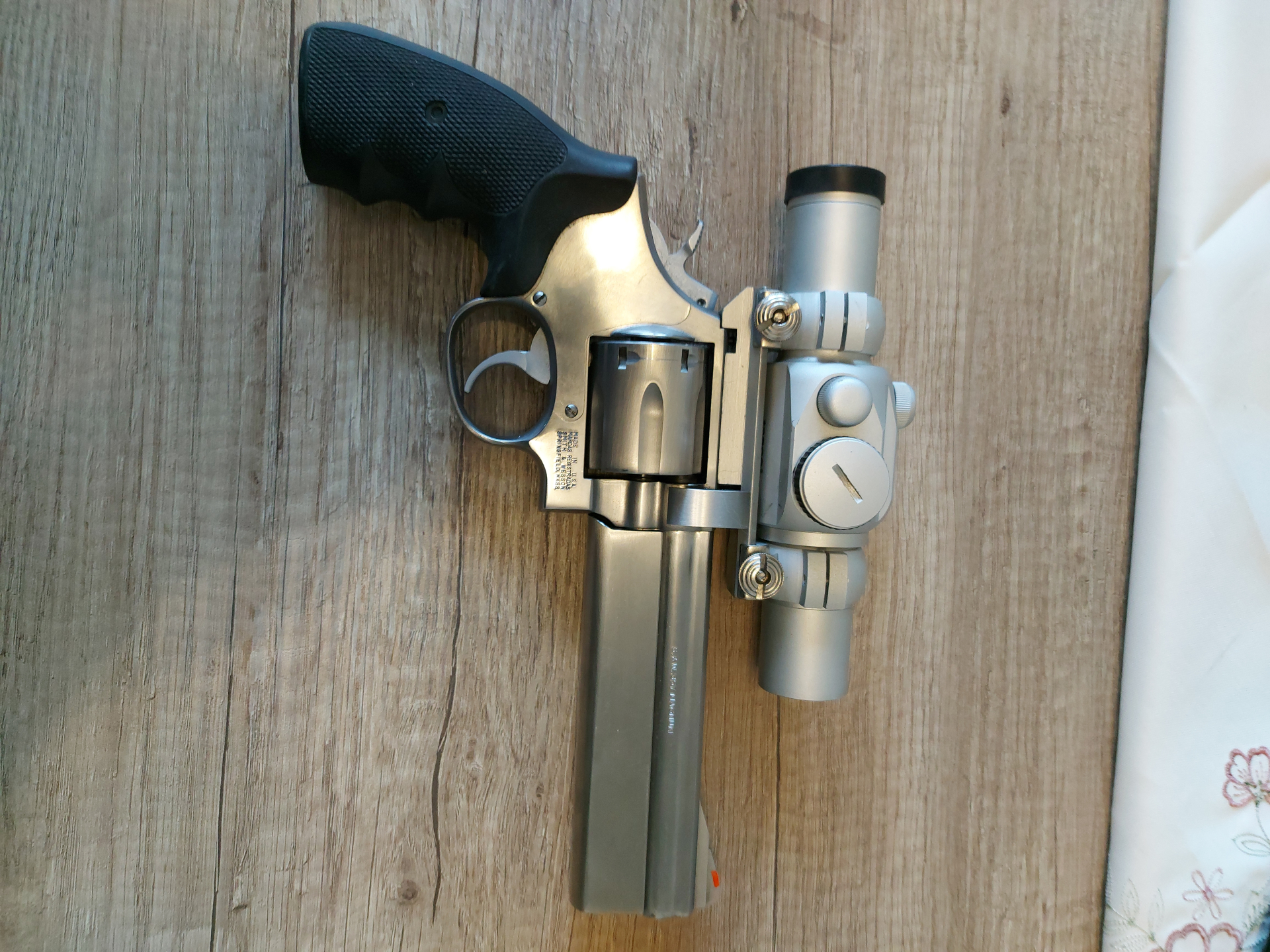 Revolver Smith & Wesson , Model 686 – 4 Zoll Stainless – Bild 4