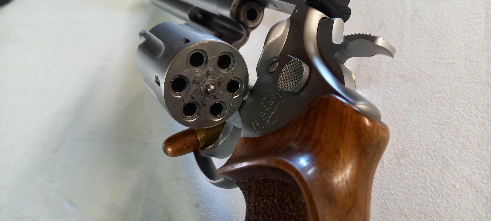 S&W 617-1 Target Champion , Top Zustand in OVP Kal. .22lr – Bild 3