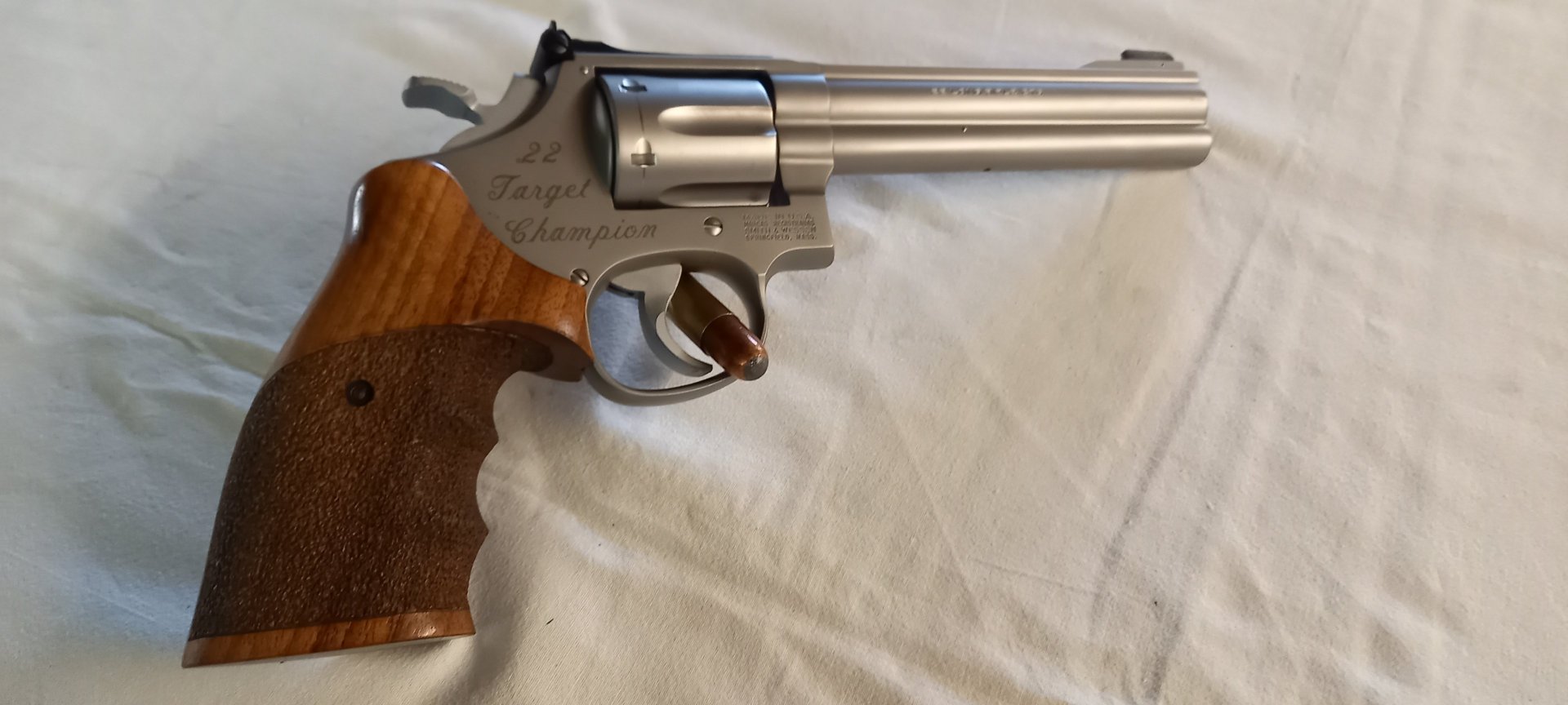 S&W 617-1 Target Champion , Top Zustand in OVP Kal. .22lr – Bild 1