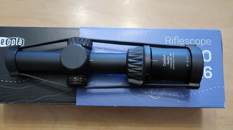 Neuwertiges Meopta Zielfernrohr Optika6 1–6x24 RD SFP, Absehen KDOT2 – Bild 1