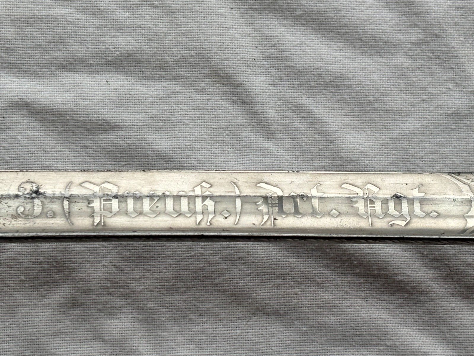 Preußen Artillerie Säbel Top Klingenätzung. 3.Preuß Art.Rgt. Kanonier Zug. Schwarze Metall Scheide – Bild 3