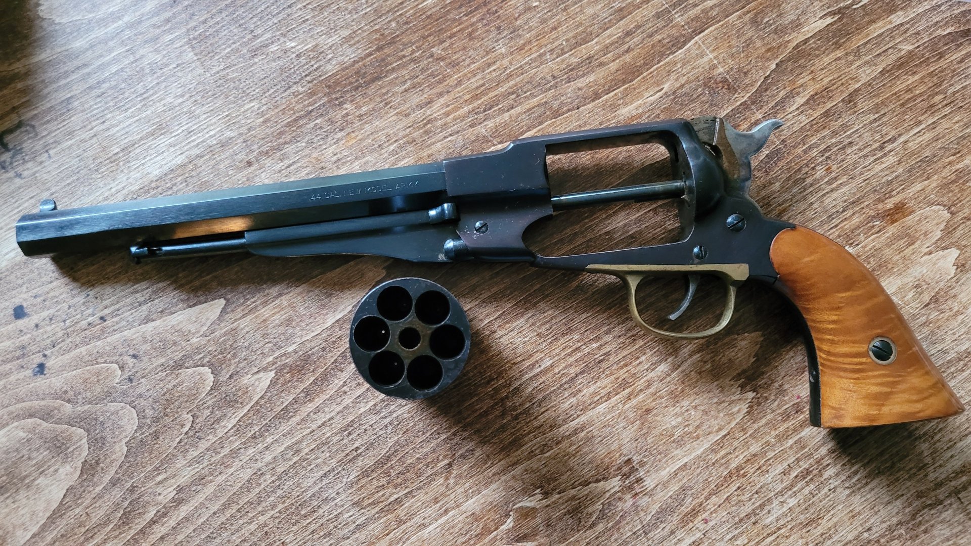 Perkussionsrevolver Mod. New Model Army .44 – Bild 2