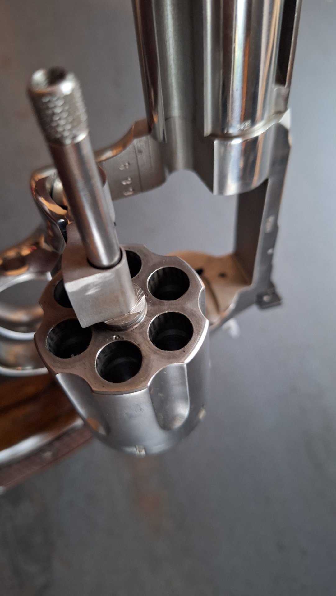Revolver TAURUS BRASIL 689 Stainless, 6", .38Spec/.357Mag – Bild 7