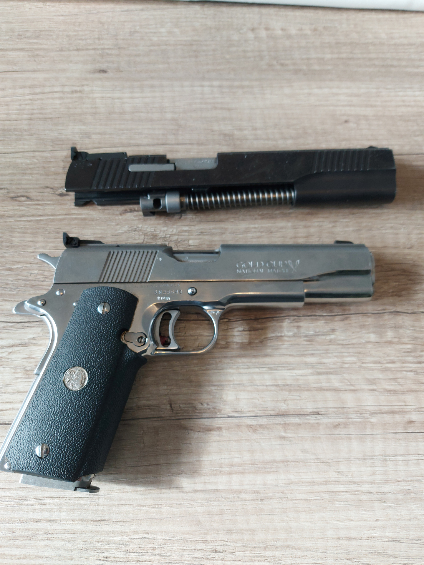 Pistole C O L T " Gold Cup " 45 ACP – Bild 1