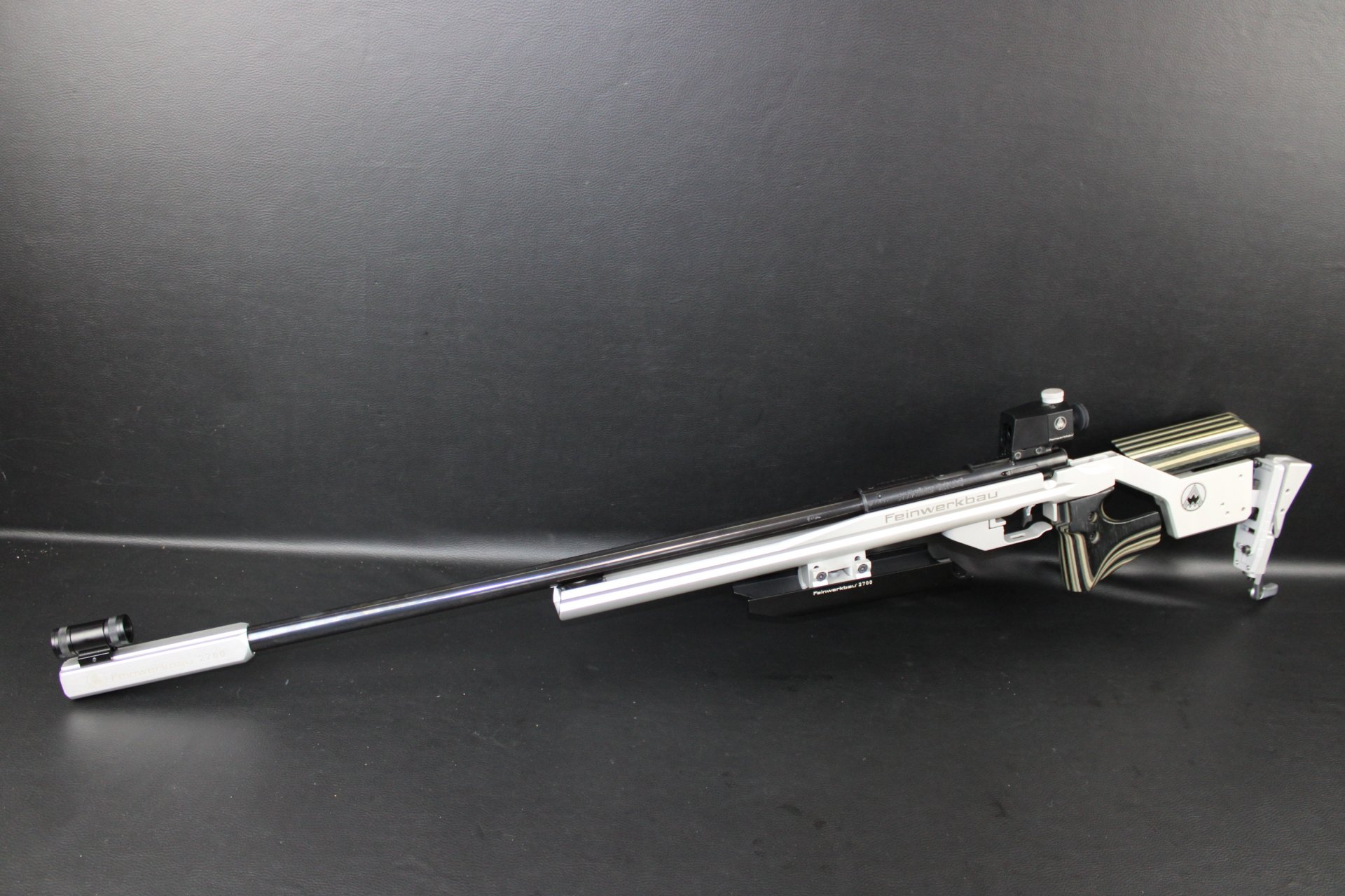 Hochwertige KK Büchse Feinwerkbau Modell 2700 im Kal. .22lr mit viel Zubehör – Bild 2