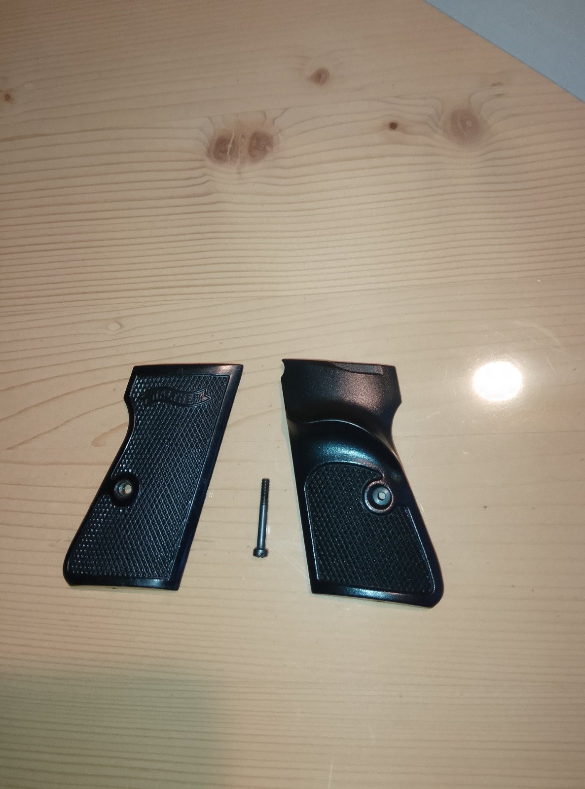 Griffschalen Walther PP – Bild 1