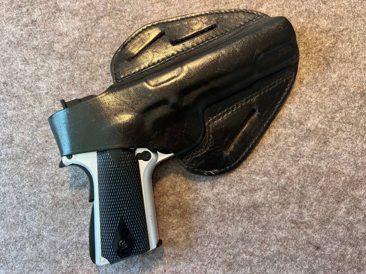 AKAH PANCAKE HOLSTER COLT 1911 BAUÄHNLICHE ACP 45 SCHLANKE GROßPISTOLEN – Bild 1