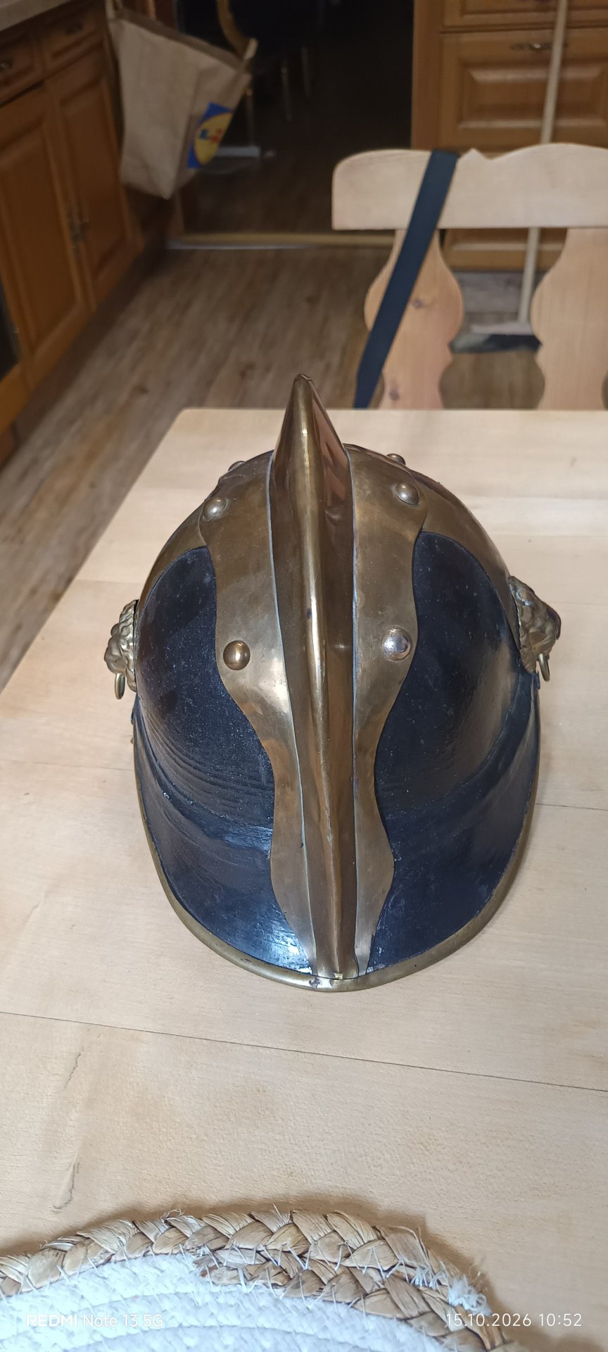 Alte Feuerwehr Helm – Bild 5