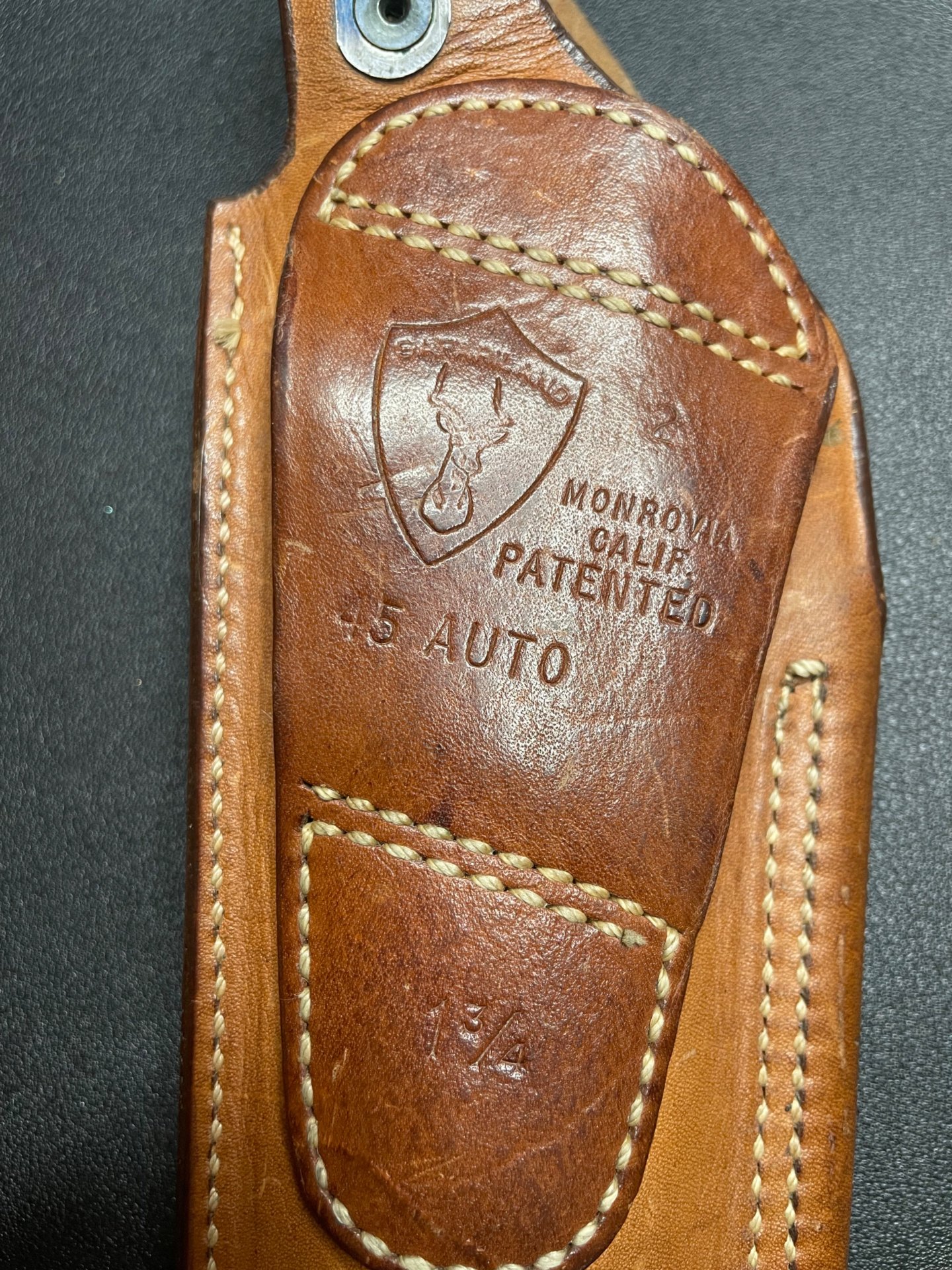 Safariland Modell 2 Vintage Lederholster für Colt 1911 .45 Auto – Korbgeflecht-Prägung – Bild 4