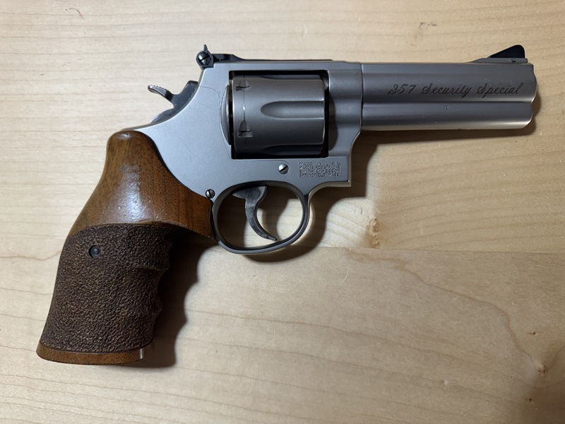 Smith & Wesson 686-5 .357 Security Special 4" – Bild 2