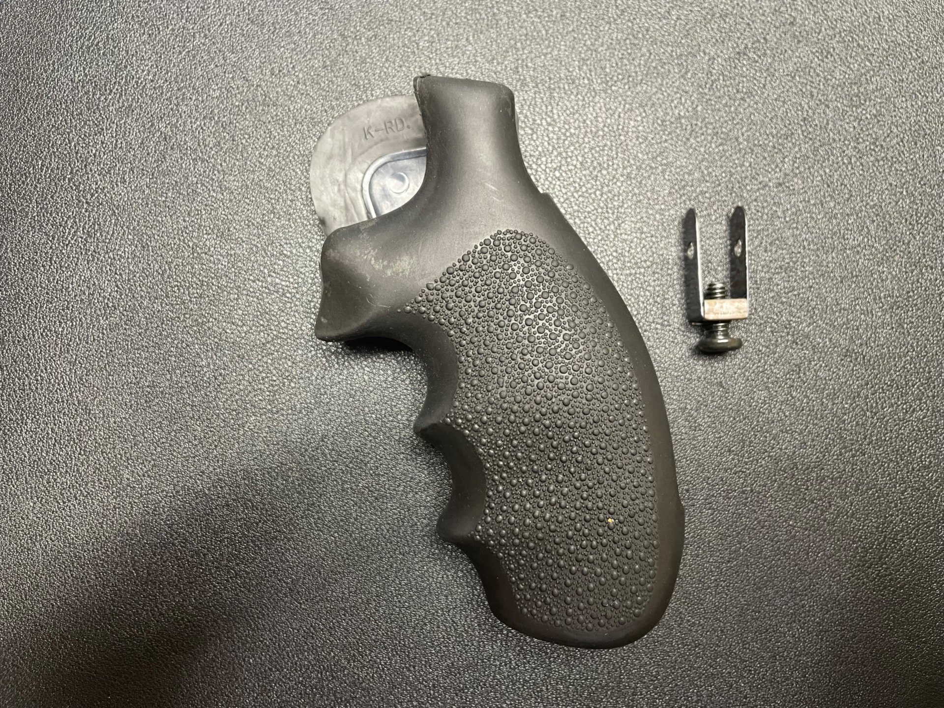 Hogue Gummigriff für S&W K/L-Rahmen Round Butt (K-RD) – Bild 2