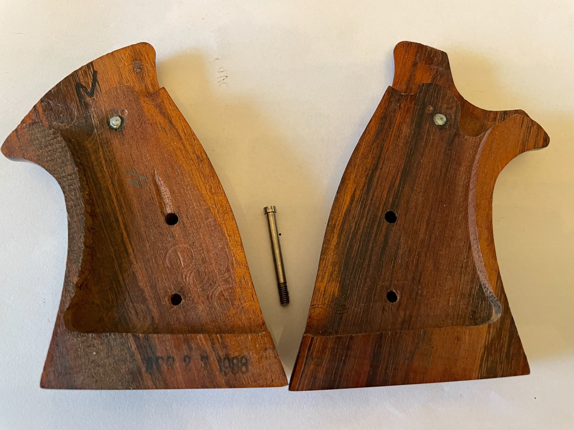Original Smith & Wesson, S&W, Griffschalen N-Rahmen/frame, Square Butt, eckiger Griffrahmen, – Bild 3