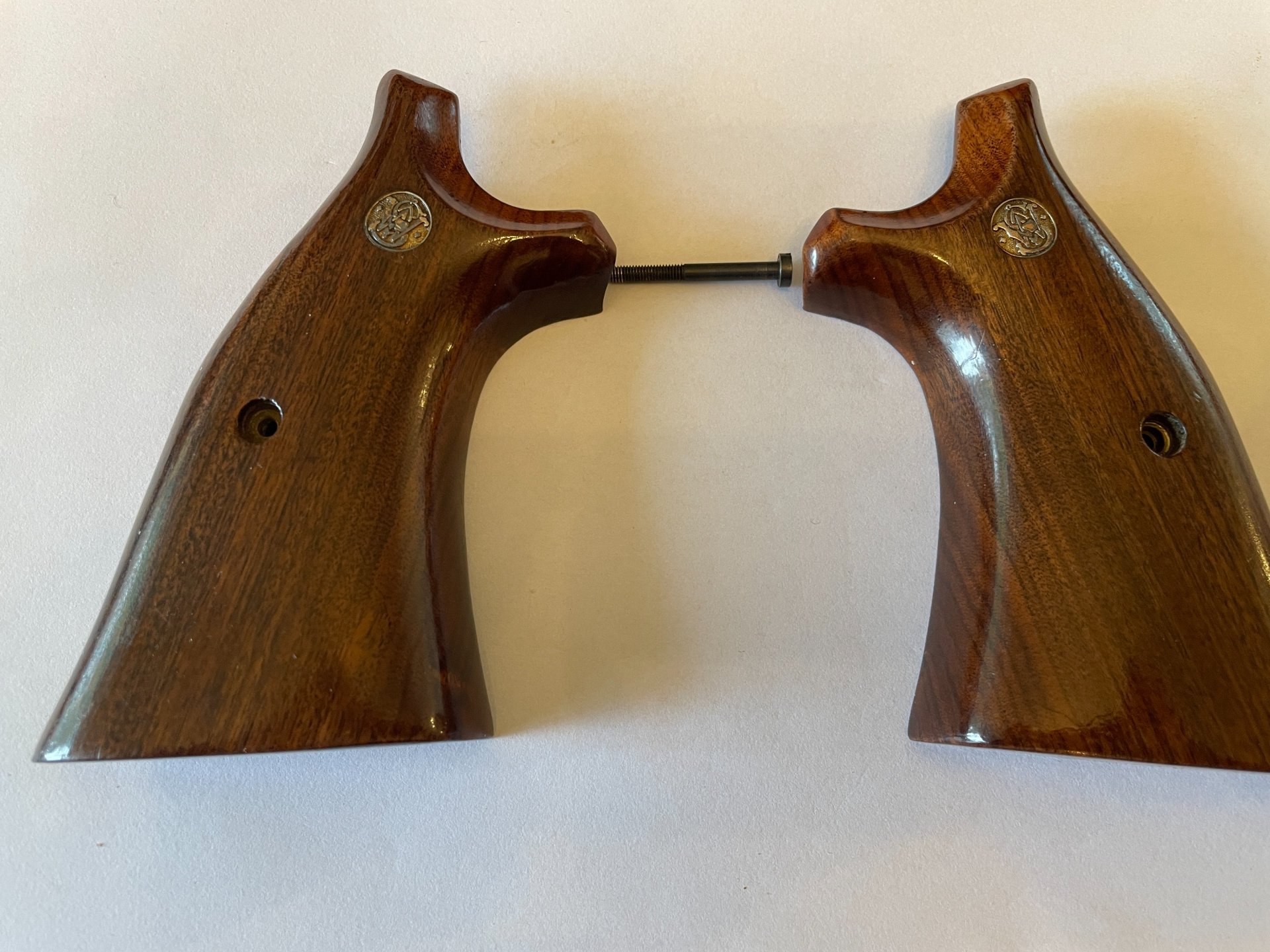Original Smith & Wesson, S&W, Griffschalen K/L-Rahmen/frame, Square Butt, eckiger Griffrahmen, – Bild 2