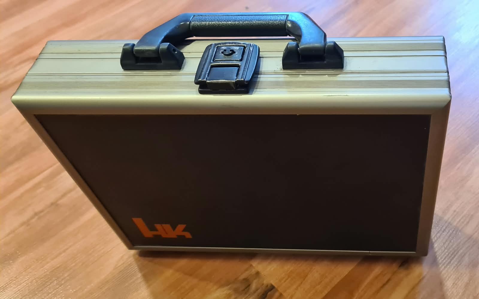 Heckler & Koch Pistole USP Elite Kaliber .45 Auto mit Wechselsystem 9x19mm im Koffer – Bild 2