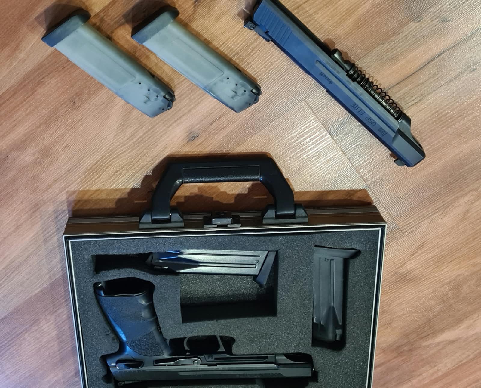 Heckler & Koch Pistole USP Elite Kaliber .45 Auto mit Wechselsystem 9x19mm im Koffer – Bild 1
