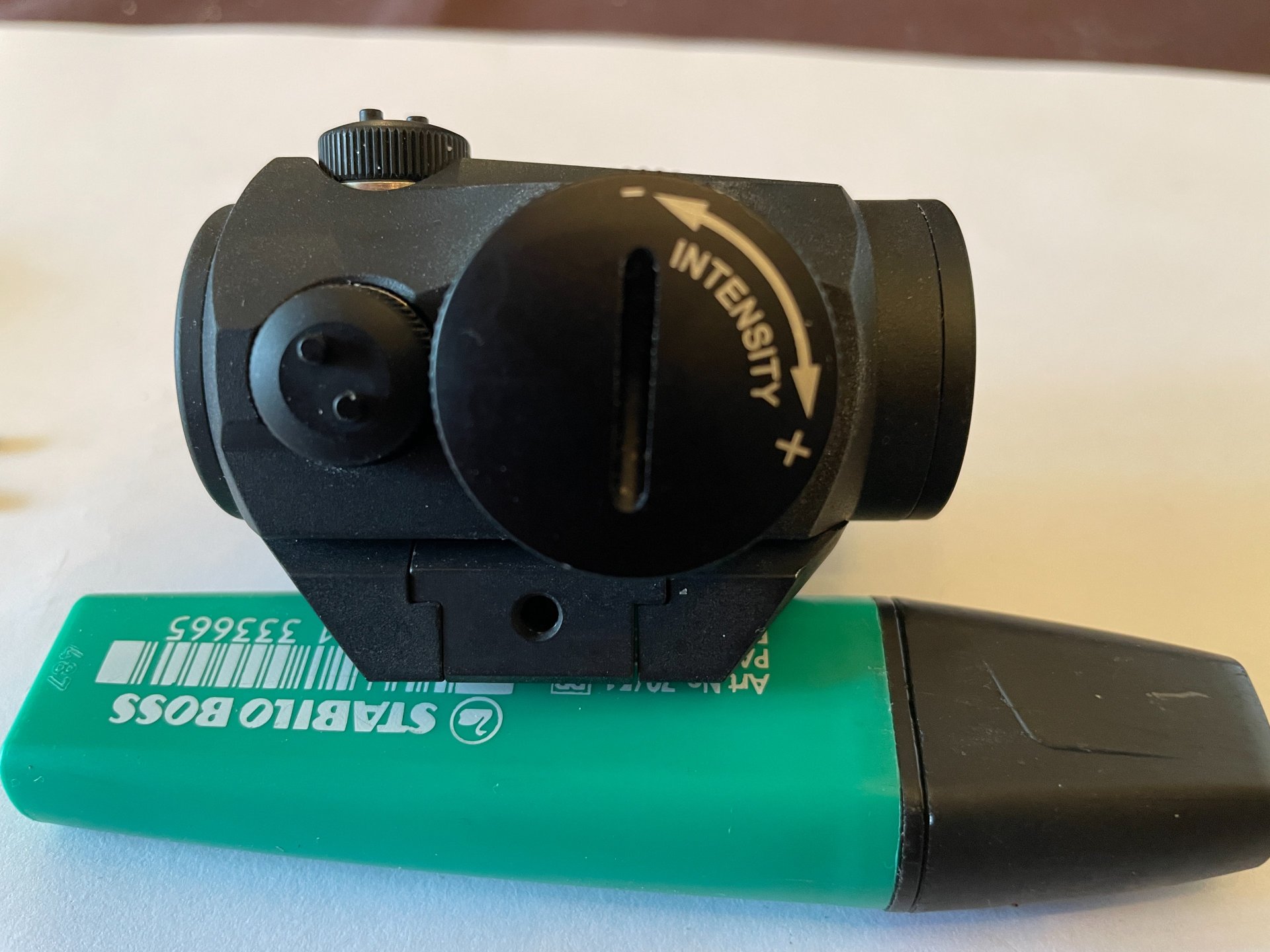 Aimpoint Micro T1, inkl. Montage für Picatinny, 2 MOA red Point, inkl. 39mm Erhöhung + Schrauben – Bild 6