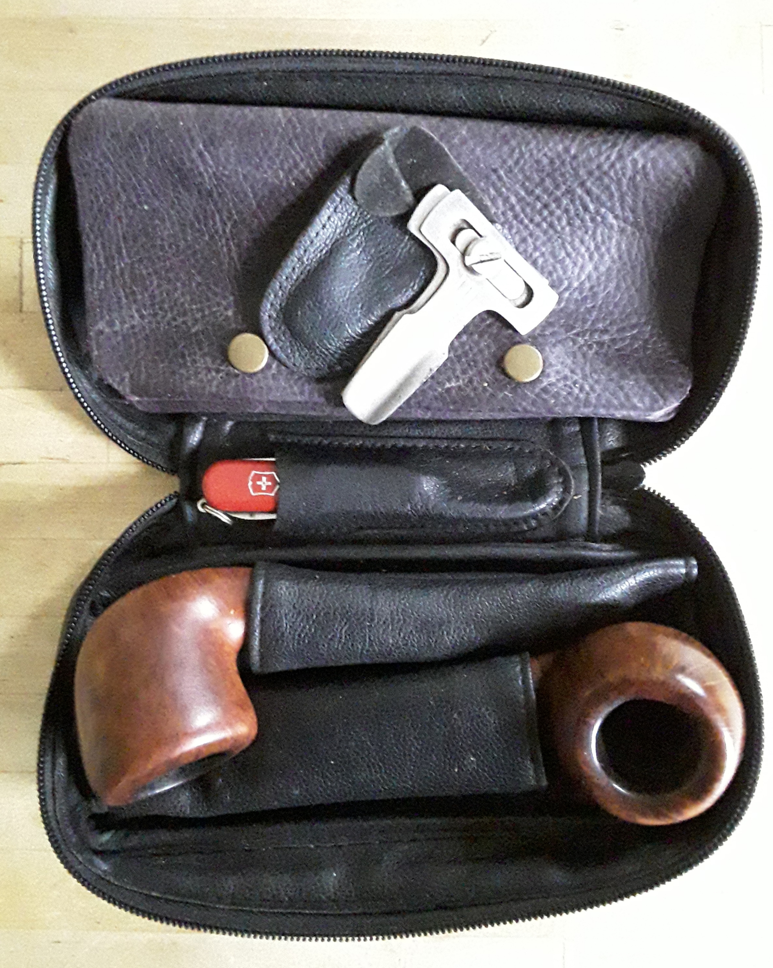 Highlight - Jagdmesser, 2 edle Tabakpfeifen u. Zubehör – Bild 4