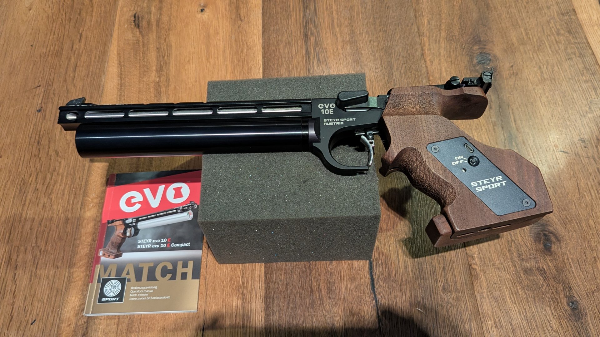 Match Luftpistole Steyr LP EVO 10-E rechts M schwarz – Bild 2